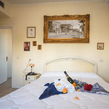 Cristina Hospitality (adults Only) Szálloda Riccione