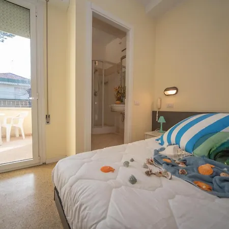 酒店 Cristina Hospitality (adults Only) 3*