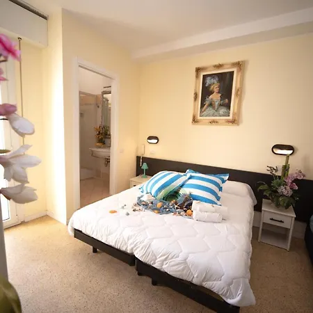 Cristina Hospitality (adults Only) 3* 里乔内