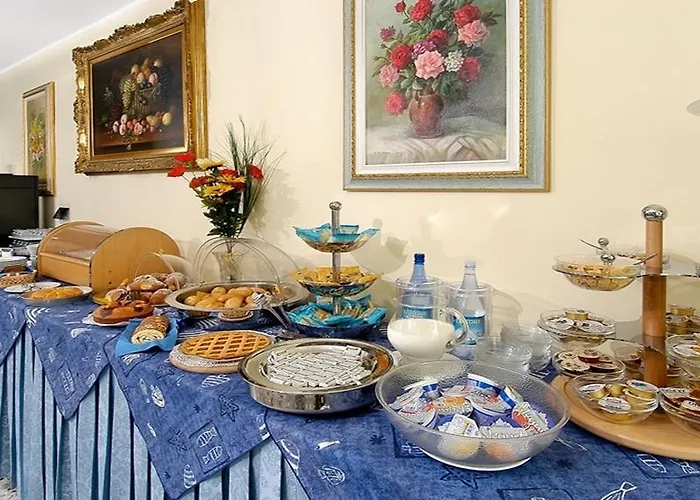 Cristina Hotel