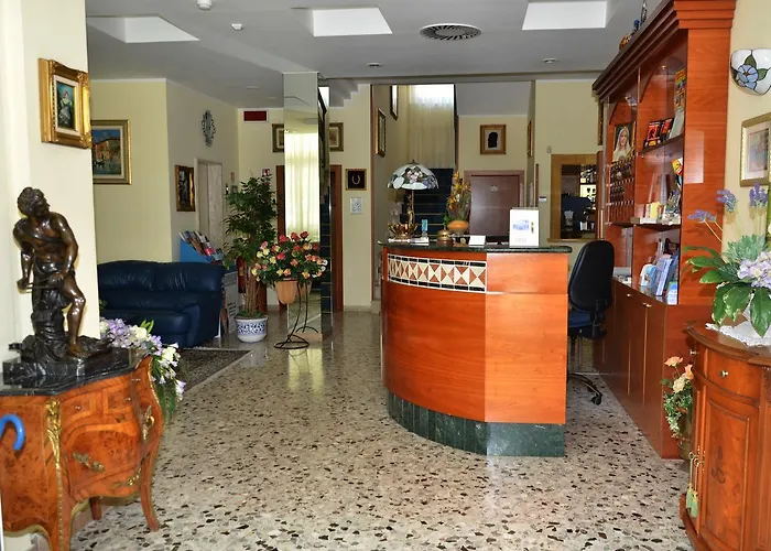 Cristina Hotel 3*