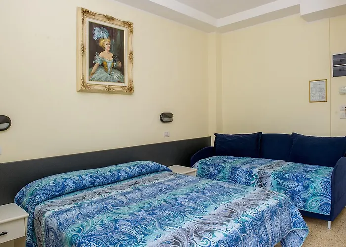 Cristina Hotel 3*