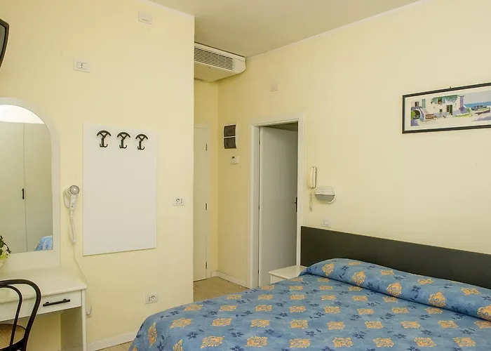 Cristina Hotel